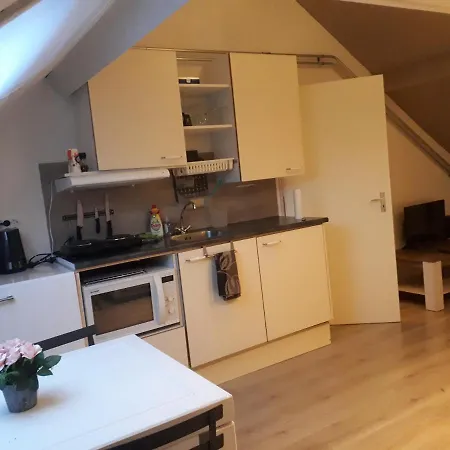 Vlak Bij Het Apartmán