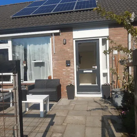 Vlak Bij Het * Petten